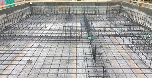 通常の1.5倍の密度で組み上げる配筋