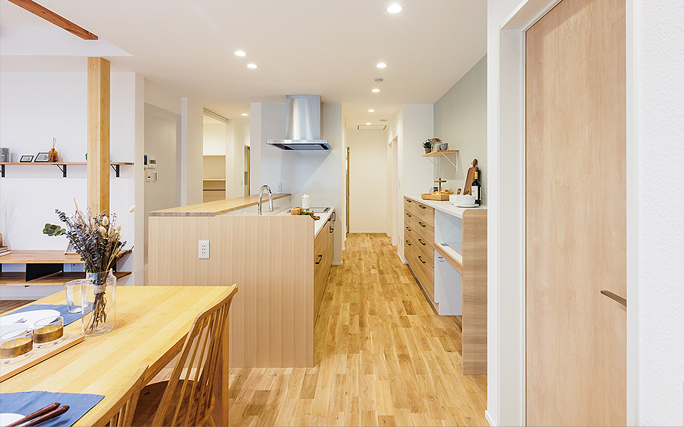 土地と空間を最大限に活用する設計を行います。