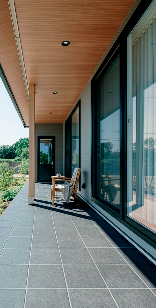 TOPSパネルによる大空間の実現