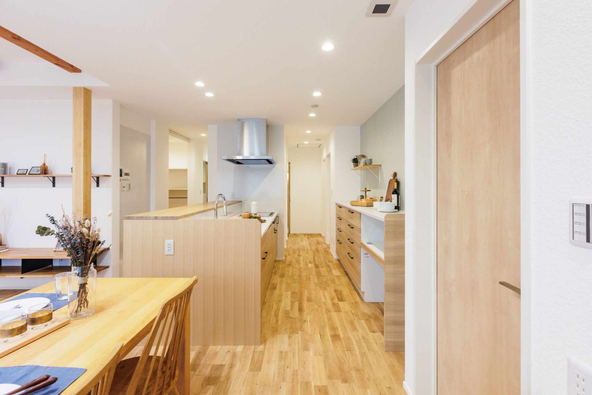 適材適所の収納充実と家事動線の考え抜かれた平屋