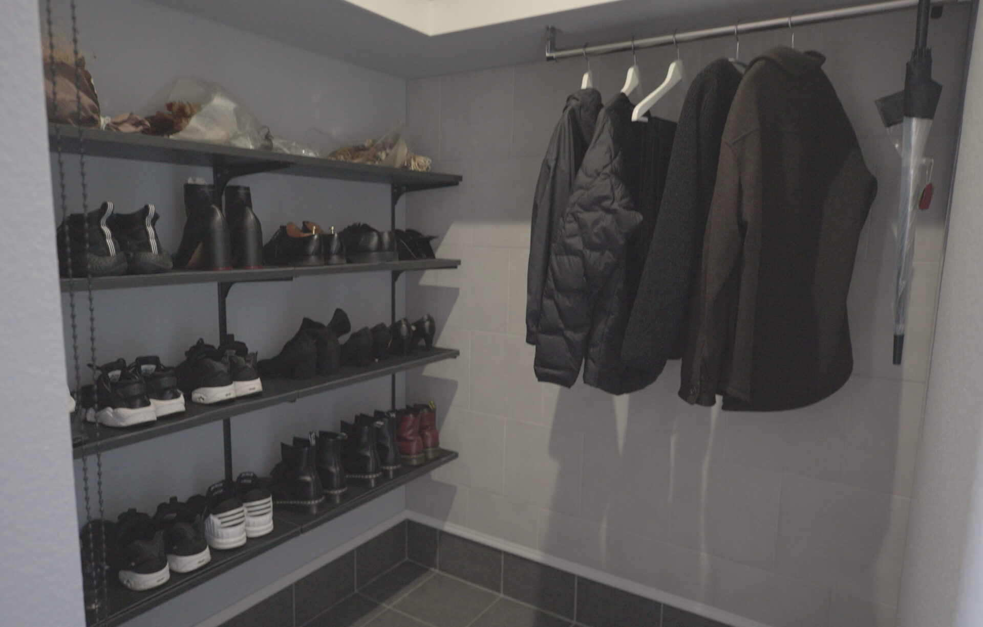 荷物が増えがちな子育て家族に嬉しい充実の収納スペース