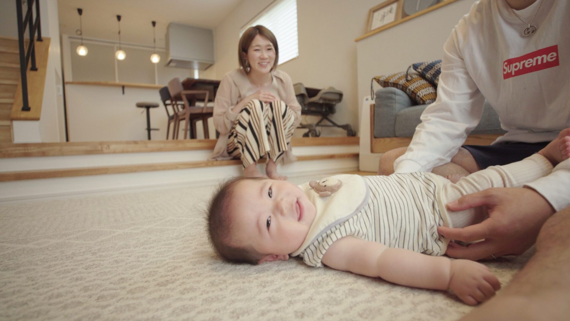 家族の絆を繋ぐリビングのある、暖かく住み心地の良い住まい