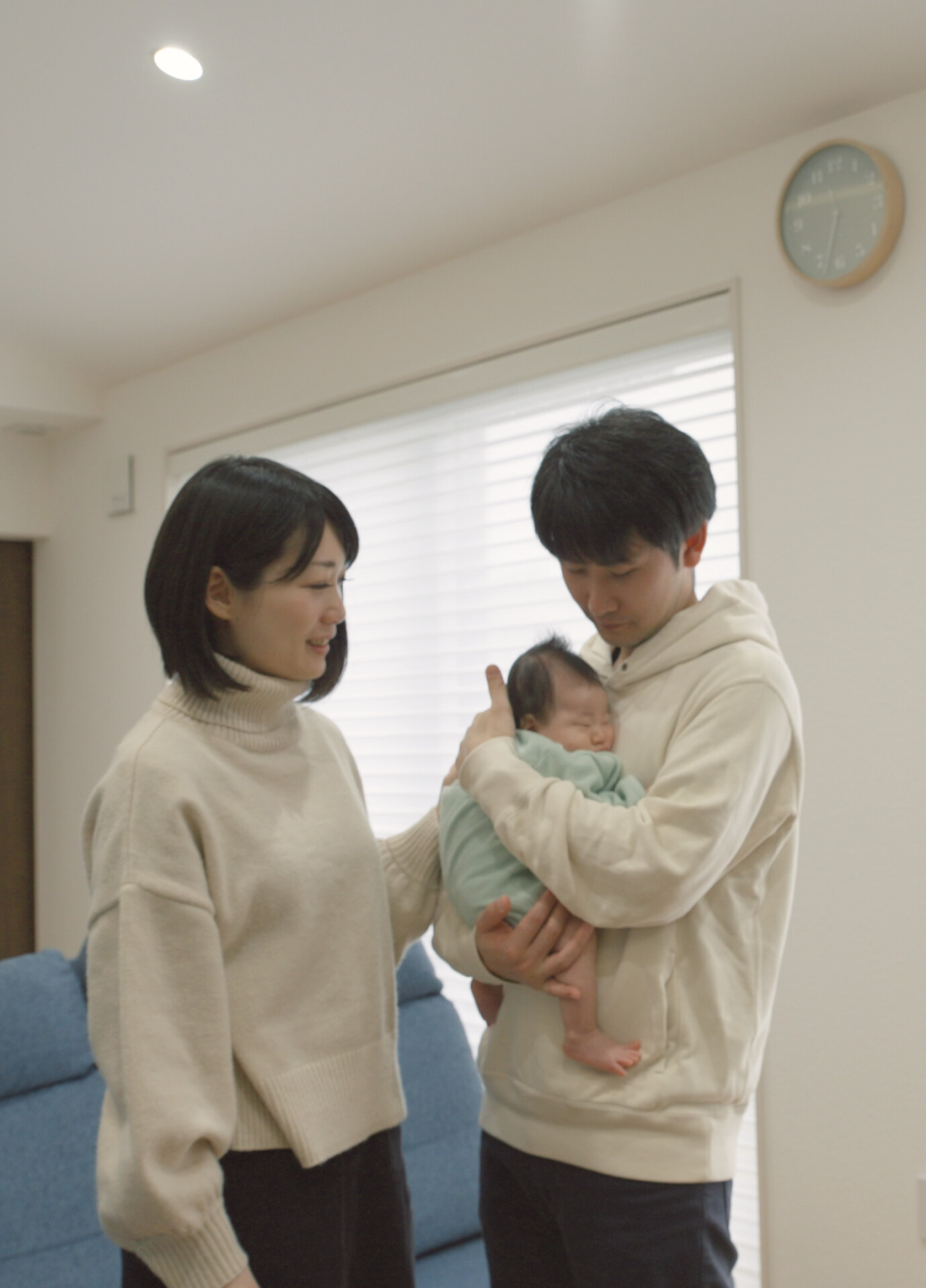 勾配天井や大開口によって窮屈さを感じさせない老後も快適な平屋