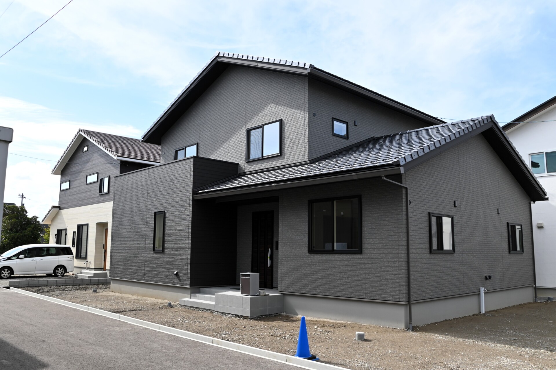 完全共有型の三世帯の家