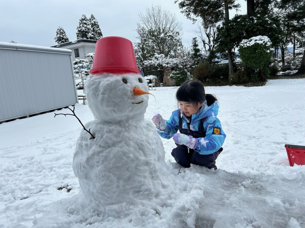 雪だるまつくろ